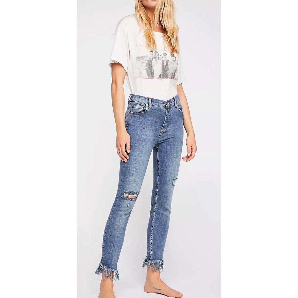 We the Free Free People Great Heights Frayed Skinny Jeans Distressed Size 25